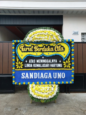 Papan Bunga Duka di Tanjung Riau